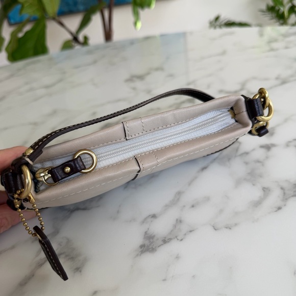 COACH Y2K Vintage Carly Leather Wristlet Mini Bag 40492 Parchment Ivory Brown - Picture 11 of 15